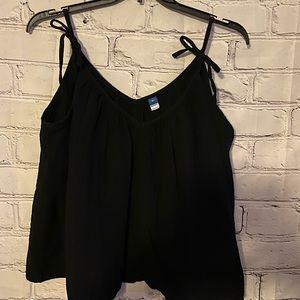 Old Navy adjustable strapped crop tank